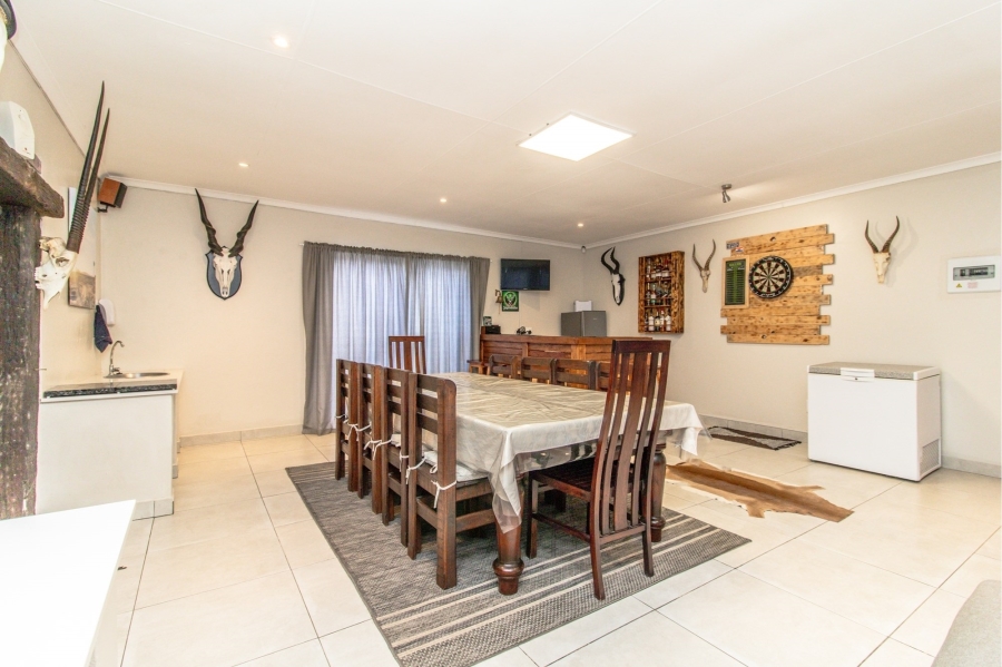 3 Bedroom Property for Sale in Franskraal Western Cape